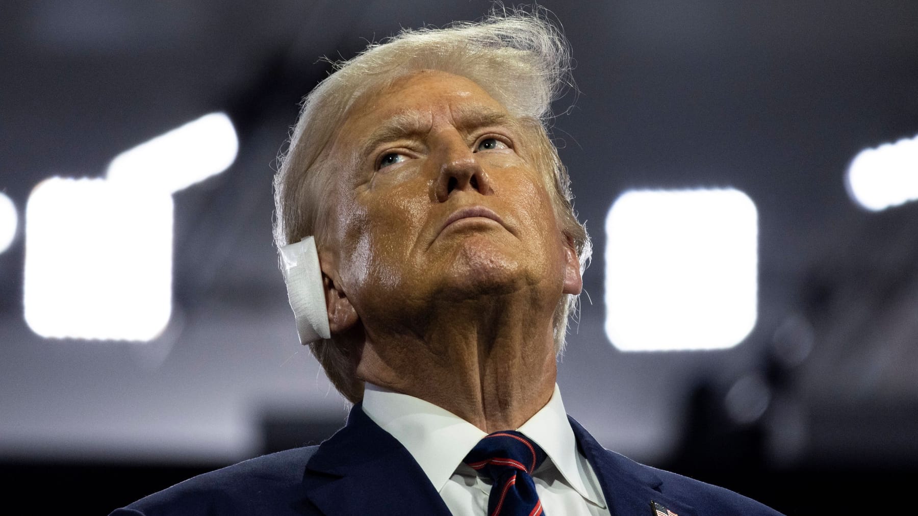 New poll: Trump’s lead shrinks
