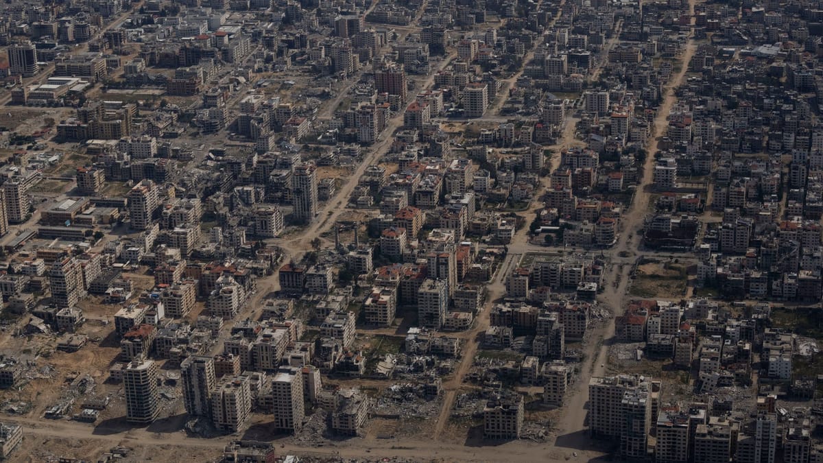 100 dead in Israeli attack on school| Newsblog