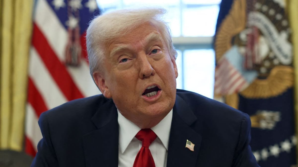 Trump announces tariffs on car imports of 25 percent