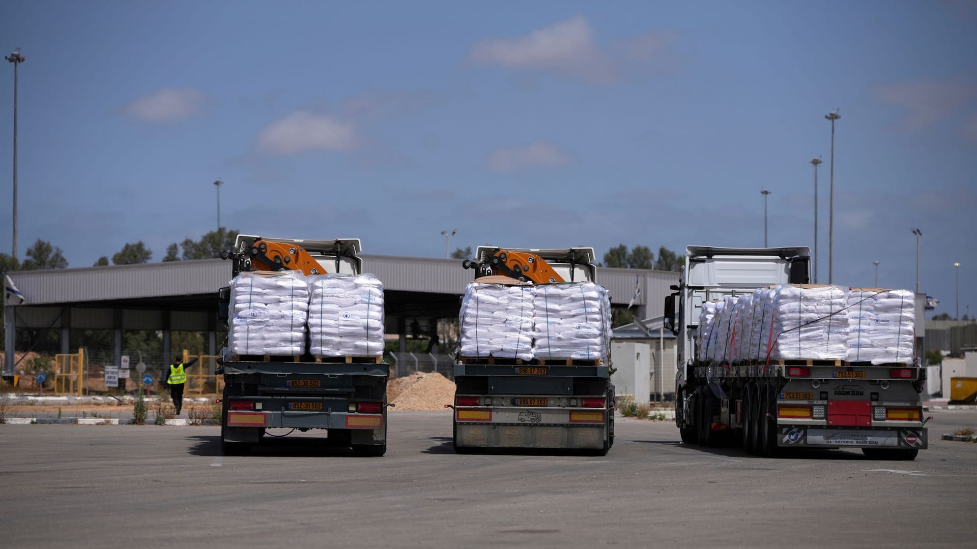 Middle East conflict - aid supplies for Gaza