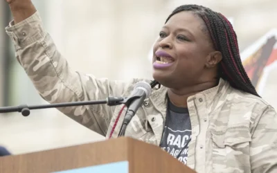 Gavin Newsom sells knee pads with Donald Trump’s signature