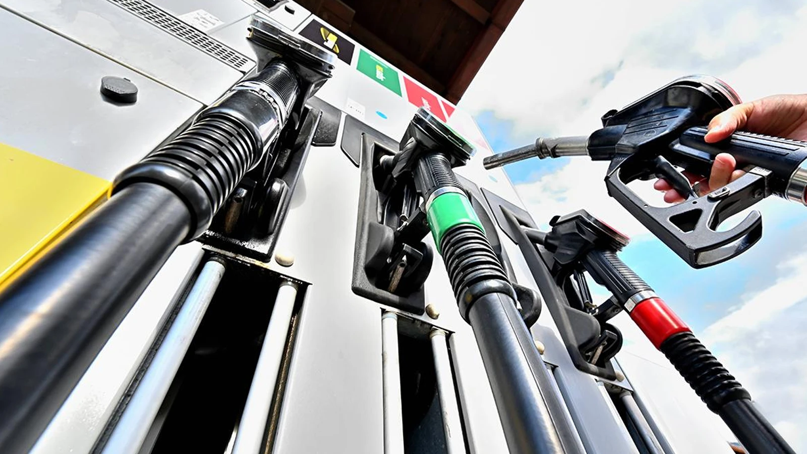 Diesel prices increased, the sign changed at midnight!