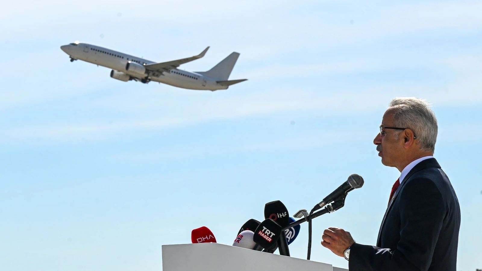 Minister Uraloğlu announced the number of airline passengers in February