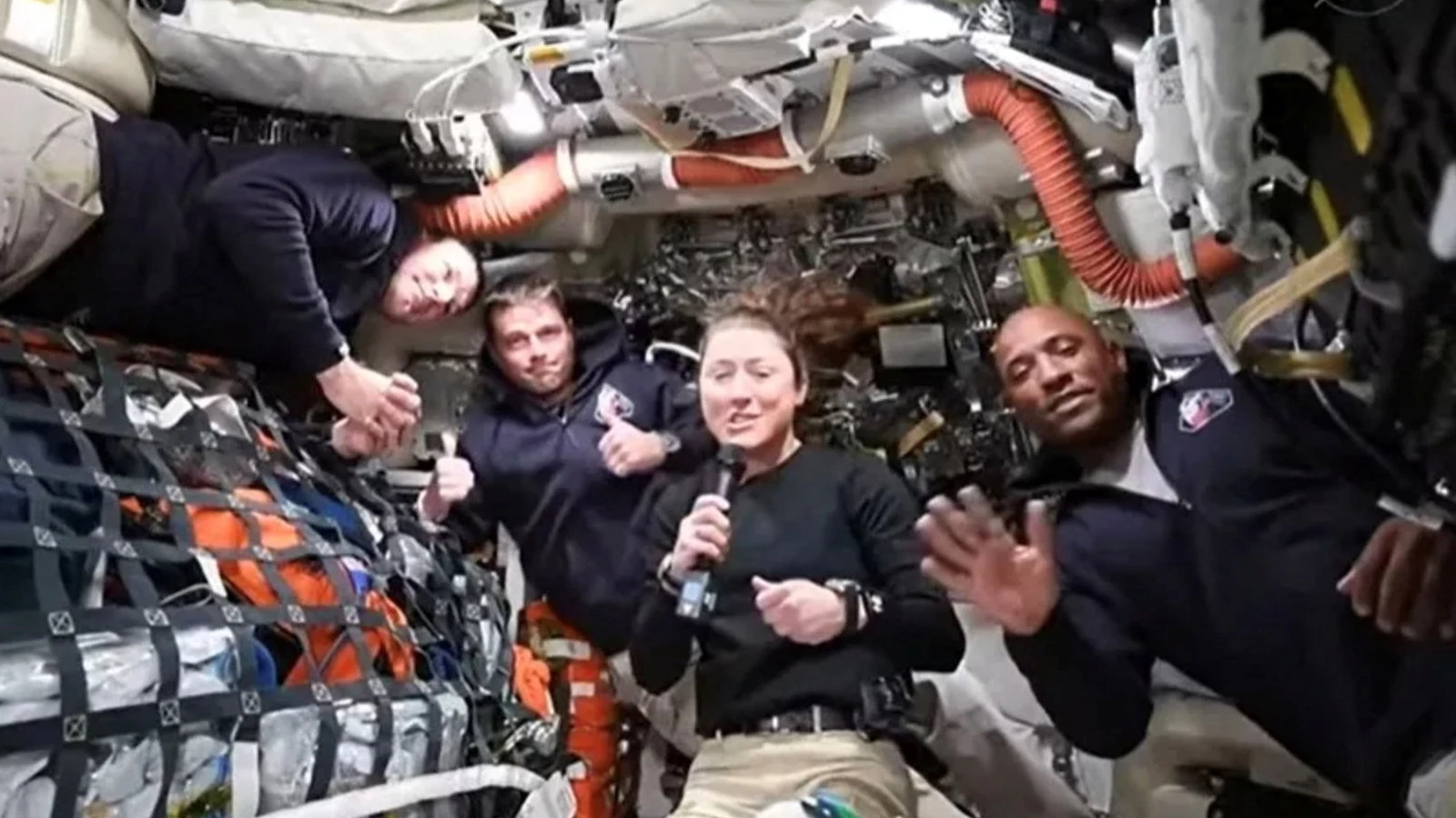 The people who went the farthest from Earth... Artemis 2 reached its goal