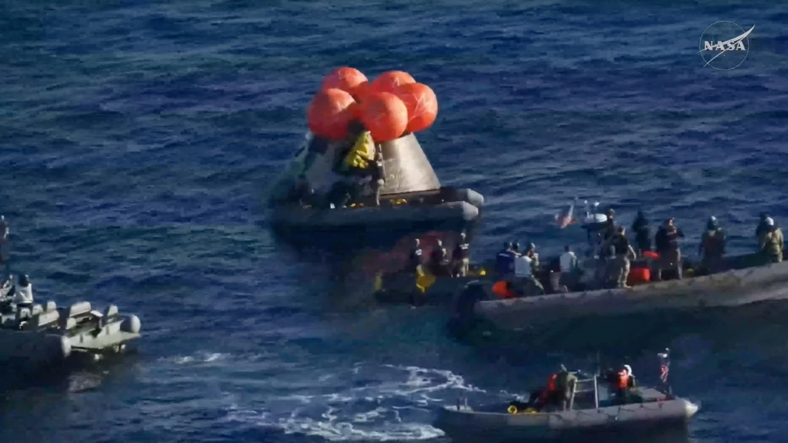 The historic mission has ended... 4 astronauts landed on Earth