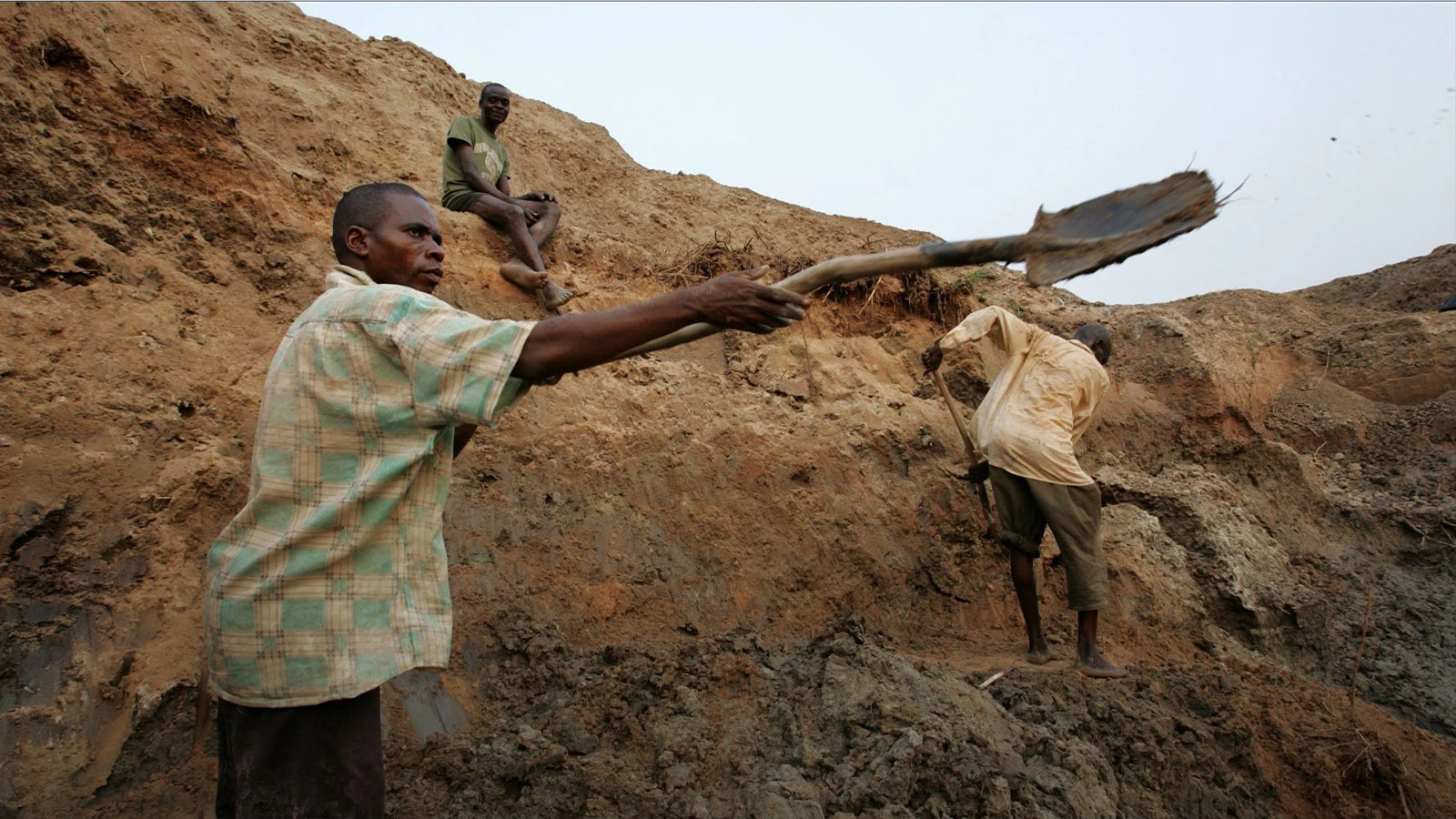 Cover for exploiting Africa, health aid in exchange for minerals