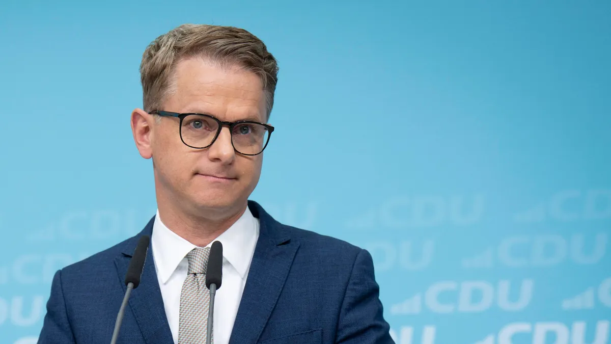 CDU-Generalsekretär Carsten Linnemann will die Zahl der Krankenkassen deutlich reduzieren.