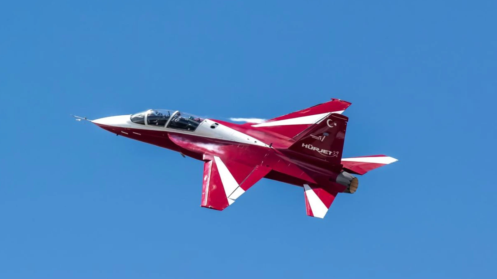 Signatures were signed for the export of the national jet trainer aircraft HÜRJET to Spain