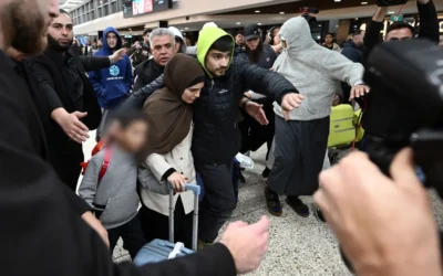 IS returnees charged in Australia