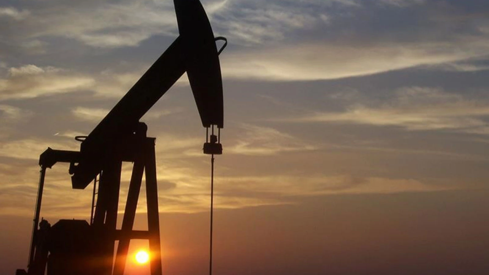 Central Bank raises its oil forecast
