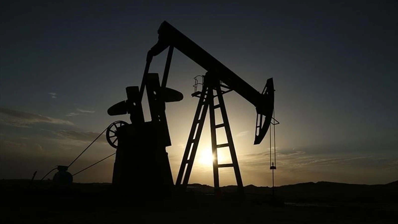 Sharp drop in oil prices!