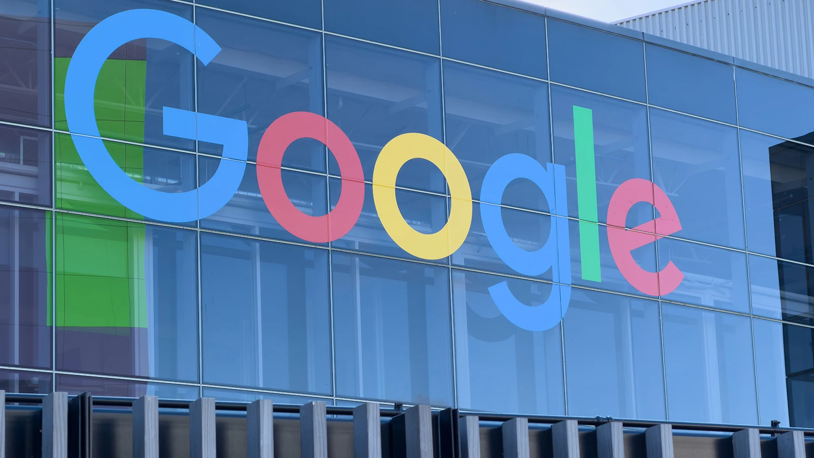 The most radical change from Google in recent years! The era of artificial intelligence begins