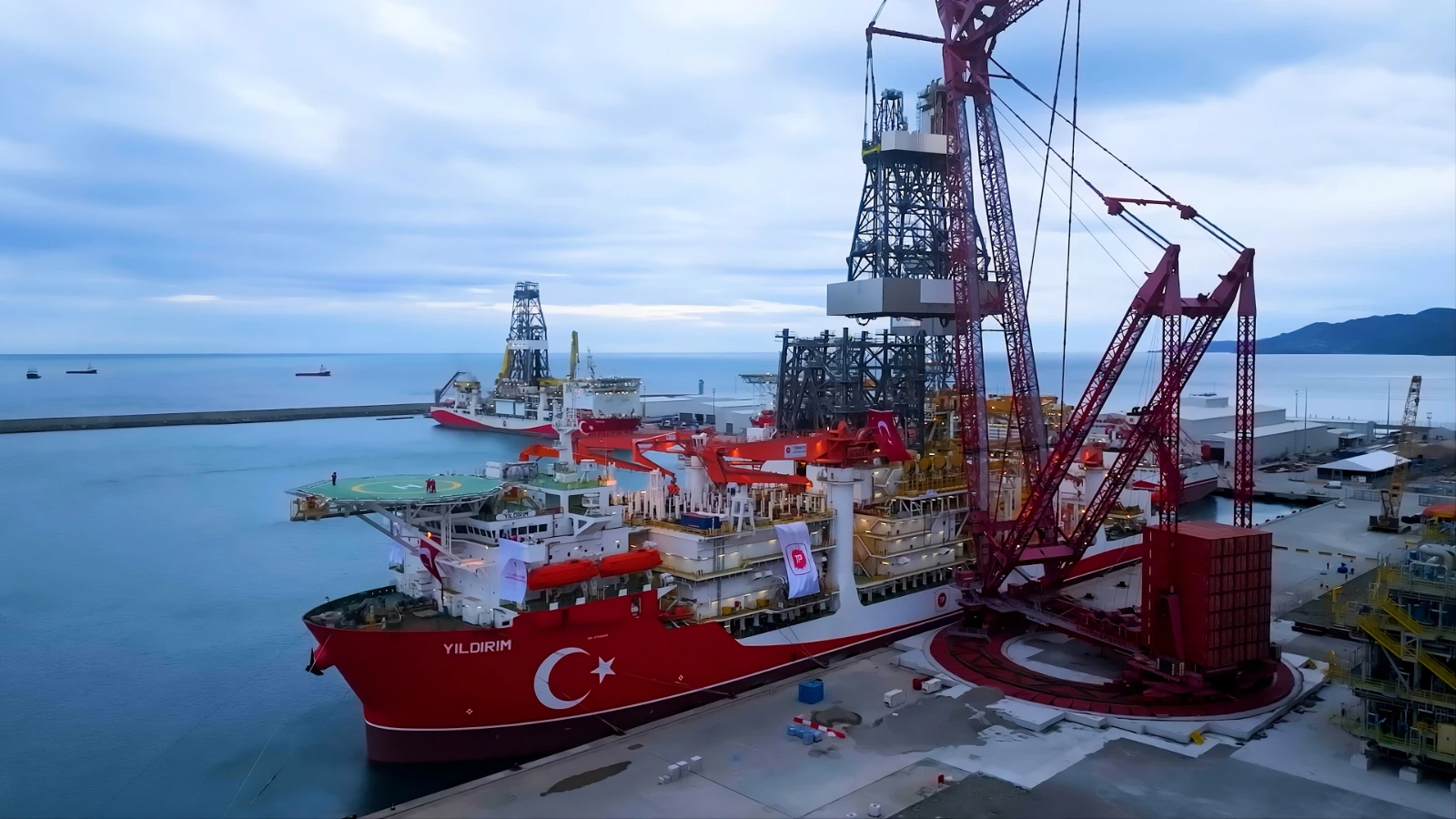 Yıldırım Deep Sea Drilling Ship left Filyos for its first mission