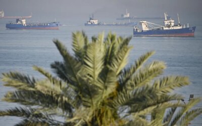 Tehran: Hormuz passage only safe on Iranian routes