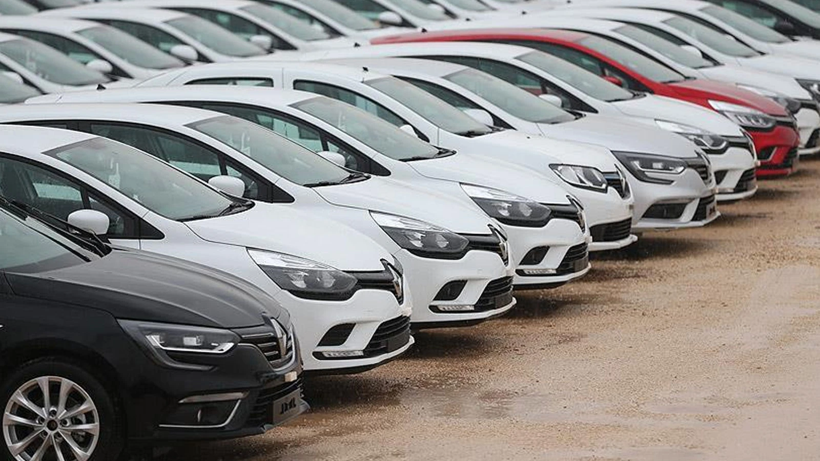 Automobile market continues to shrink