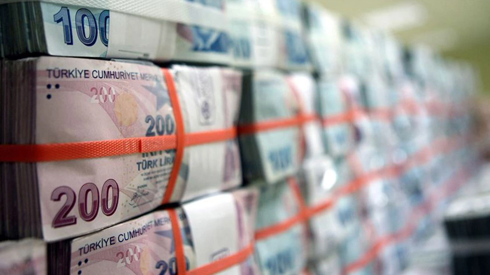Net profit of banks was 363.6 billion lira in April