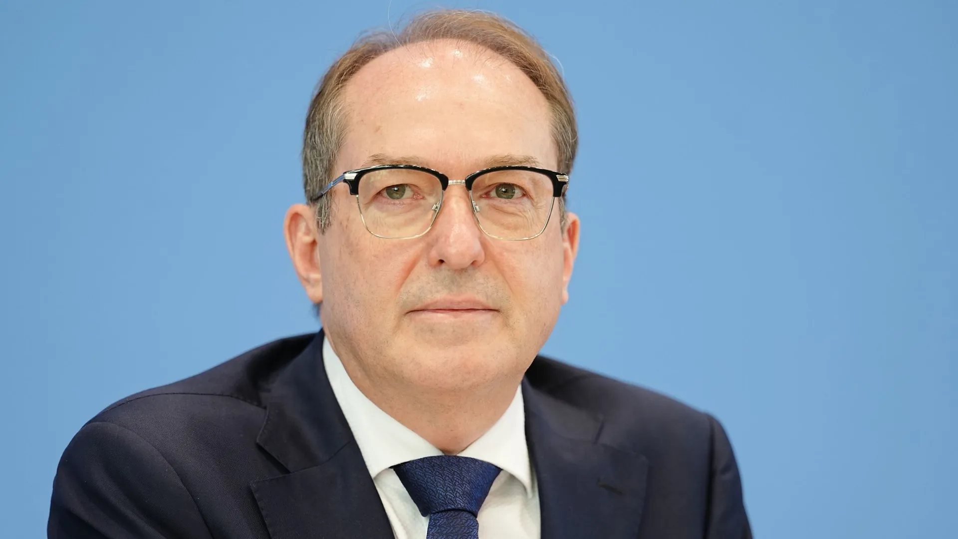 Alexander Dobrindt shocked by action in Stade Alexander Dobrindt shocked by action in Stade