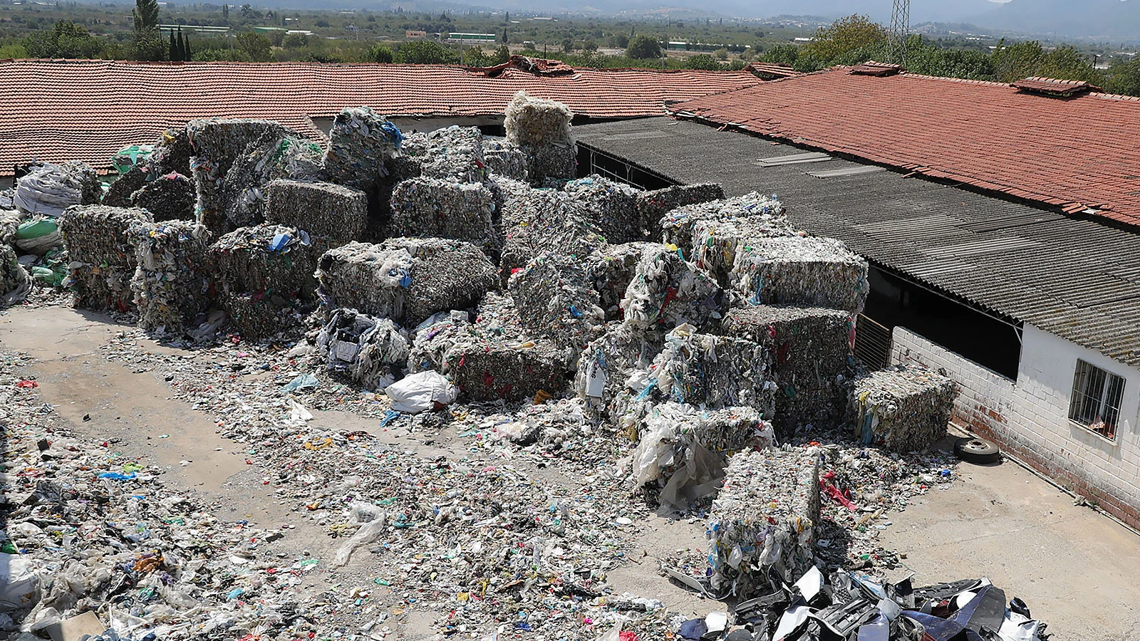 Opportunity or environmental threat? EU loads waste to Türkiye
