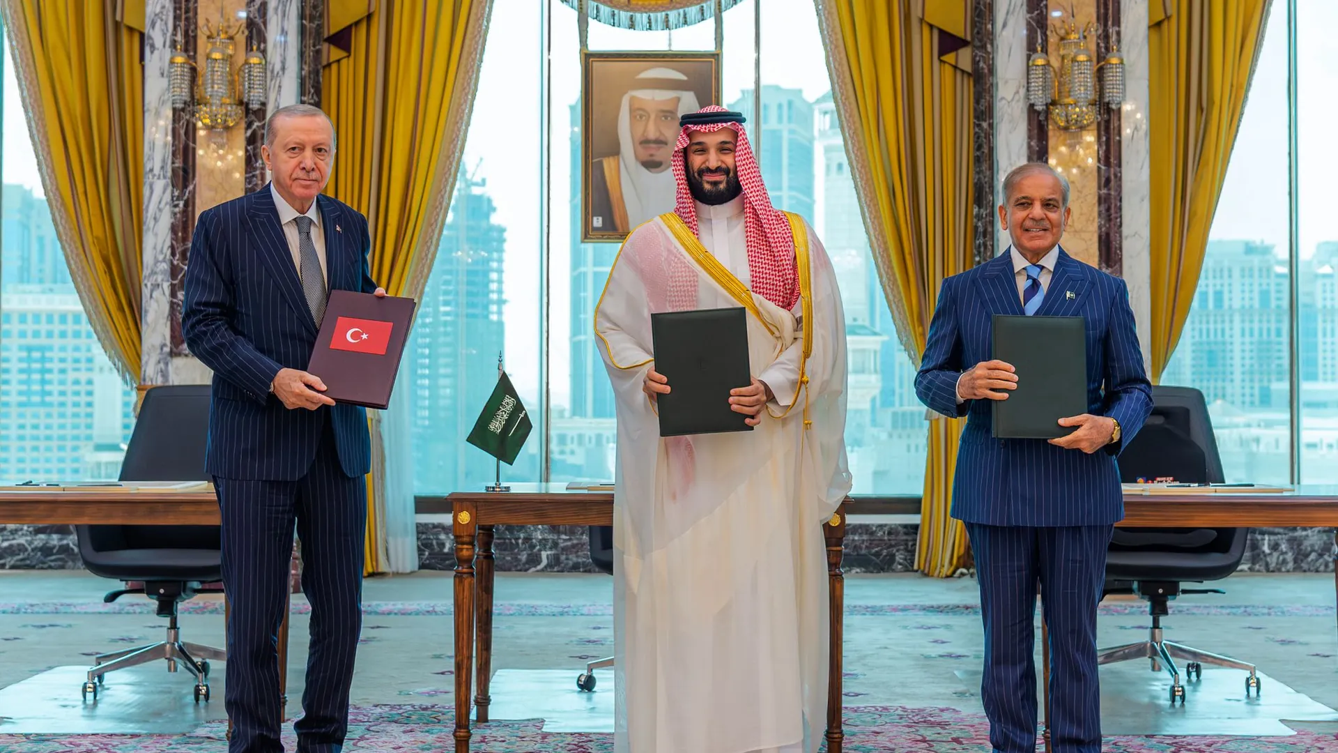 Türkiye, Saudi Arabia and Pakistan sign defense pact Türkiye, Saudi Arabia and Pakistan sign defense pact