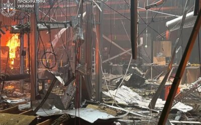 Russia attacks shopping center in Ukraine: many victims