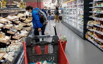 Global food prices are at their highest in 3.5 years