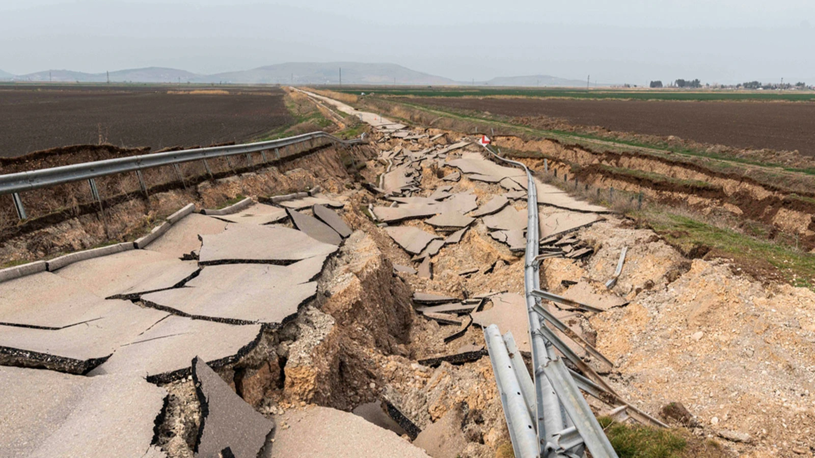 The real risk is in the southern branch! Critical earthquake line in Marmara!