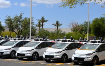 Narrow roads are a big problem! The driverless taxi era has begun in Europe