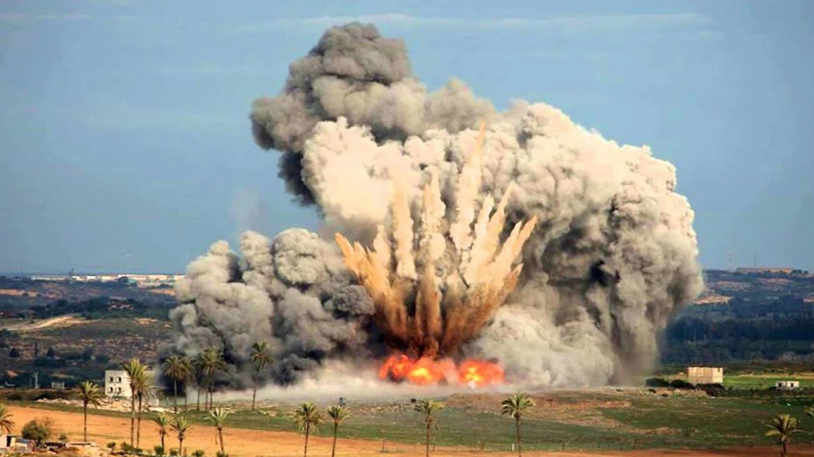 USA is preparing 'MOAB', will an 11-ton bomb be dropped on Iran?