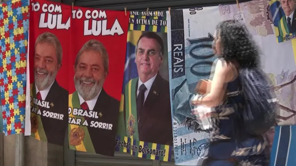 Election posters in Brazil: The election is a directional decision for the future of the country. Election posters in Brazil: The election is a directional decision for the future of the country.
