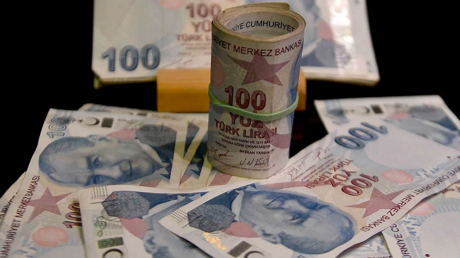 Minimum wage prediction from experts: How much will the increase be in 2027?